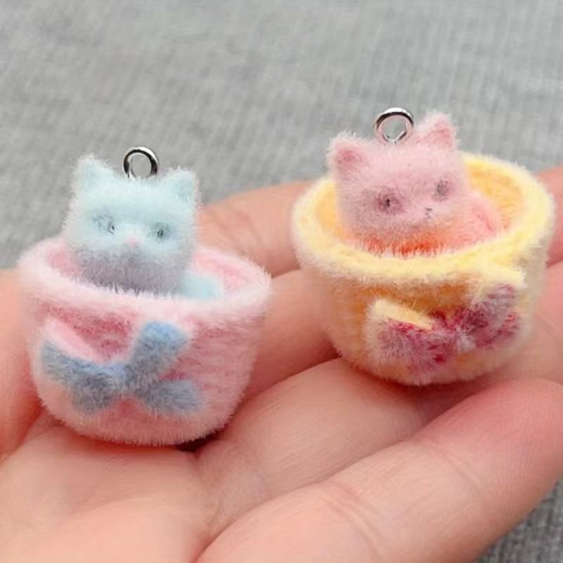 4pcs 3D plush resin cat pendan - Resin Art Earrings 评论和价格